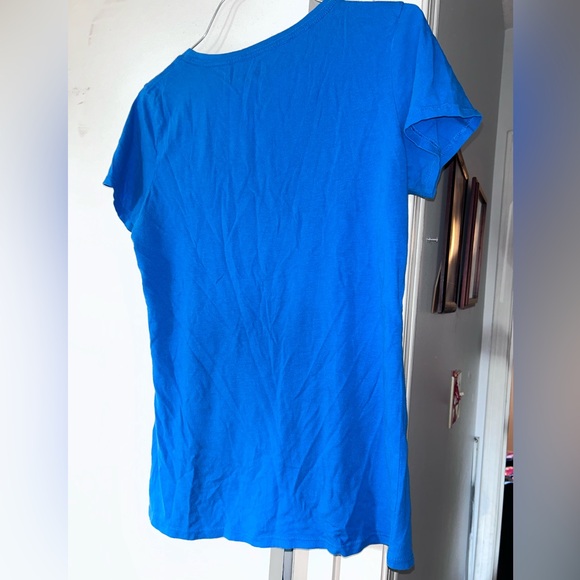 ⭐️Bluenotes YOLO T-Shirt (minor flaw) - Picture 4 of 5